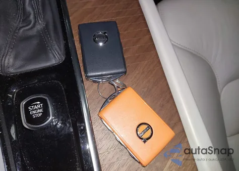 2022 Volvo Xc90 T6 Momentum 6 Passenger из США, поврежденный, VIN YV4A221KXN1852946